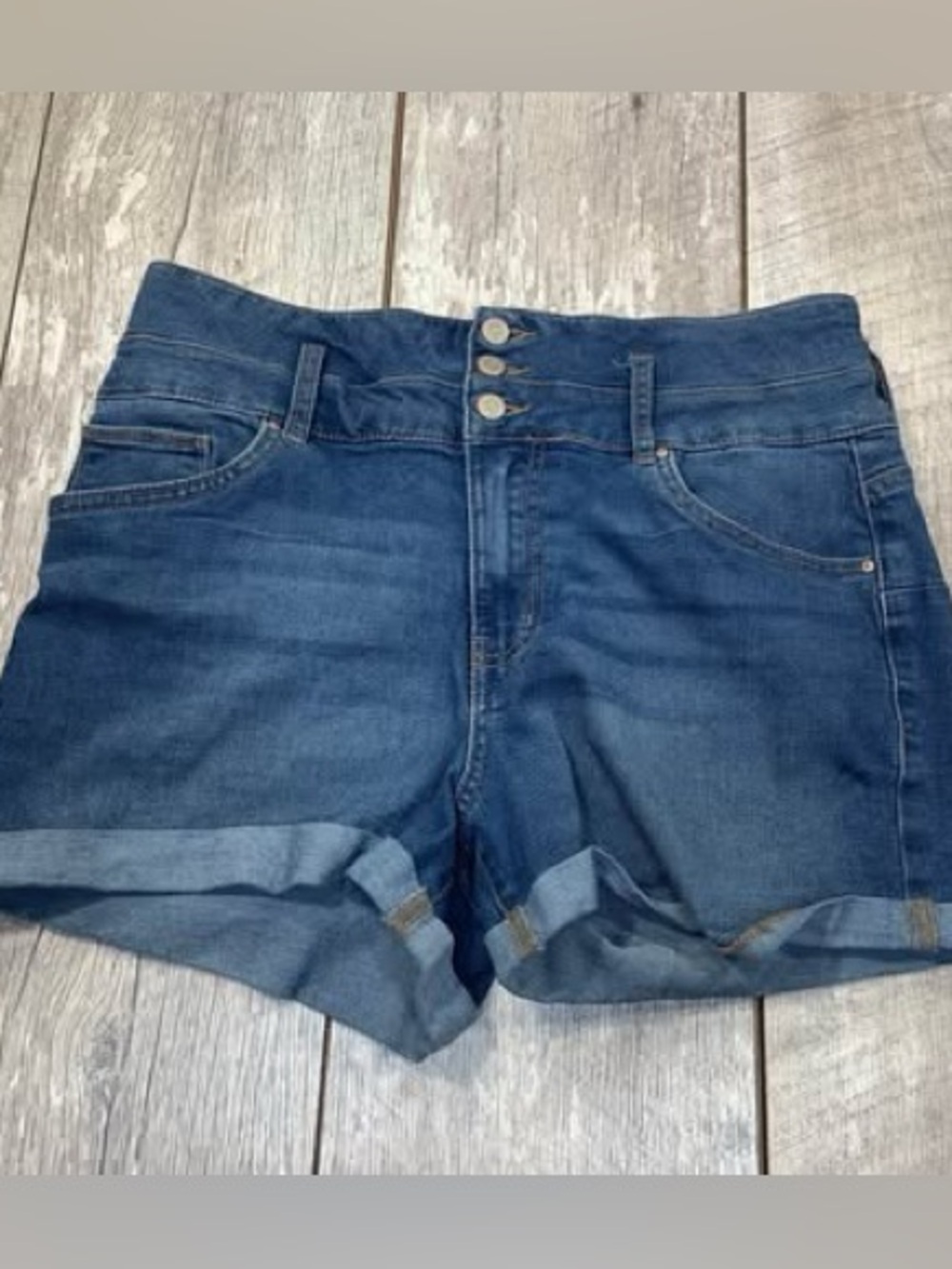 REFUGE Ibiza women’s short shorts dark wash size 11